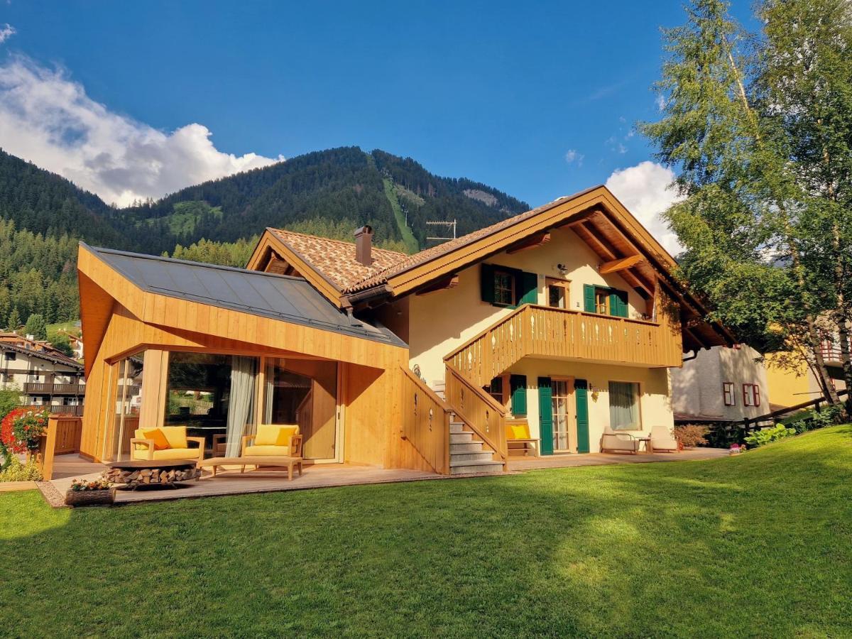Chalet La Ciaseta Pozza di Fassa Bagian luar foto