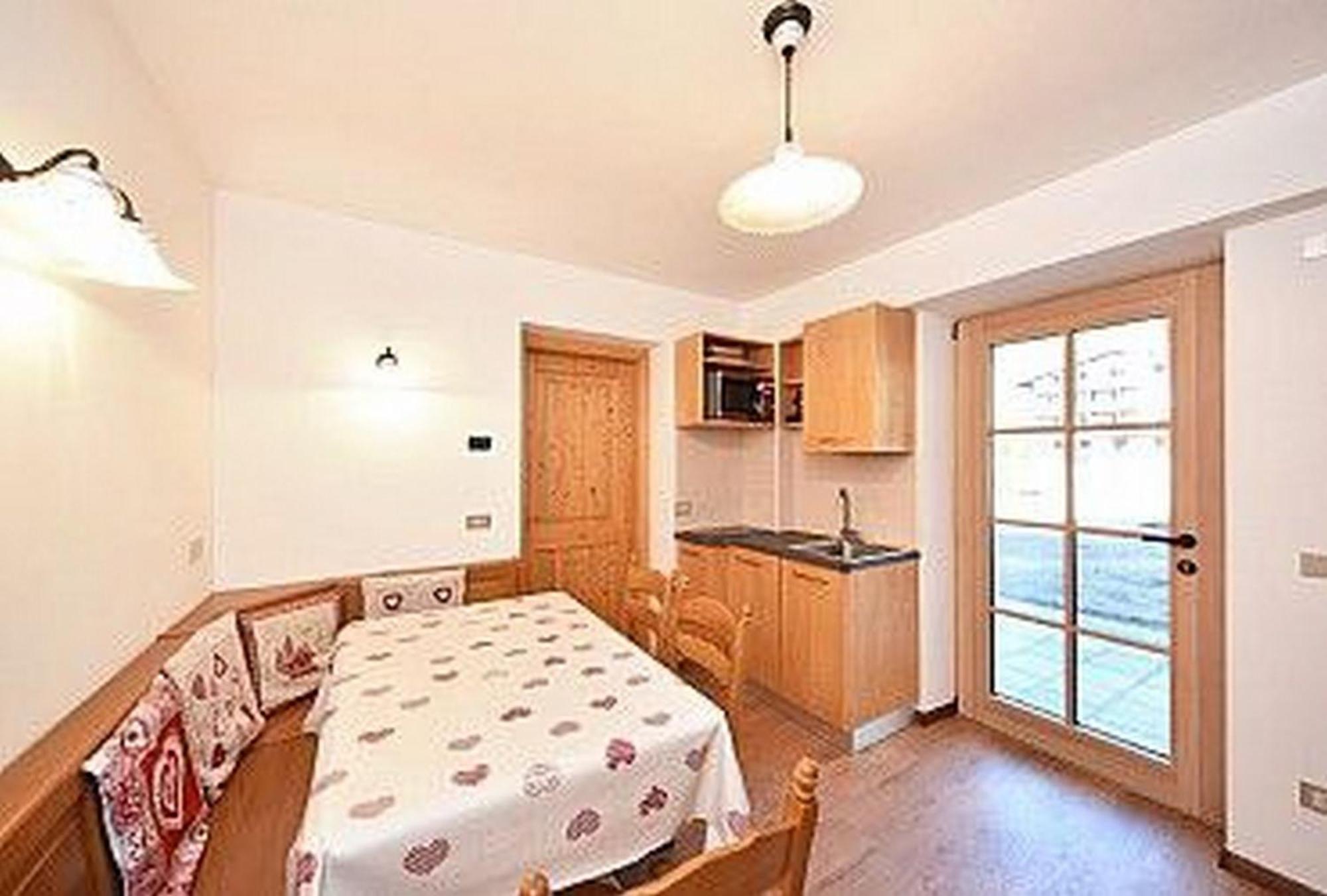 Chalet La Ciaseta Pozza di Fassa Bagian luar foto